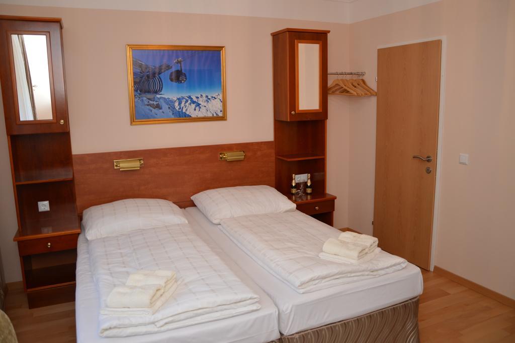 Private Room Pyrkerstrasse Bad Hofgastein Cameră foto